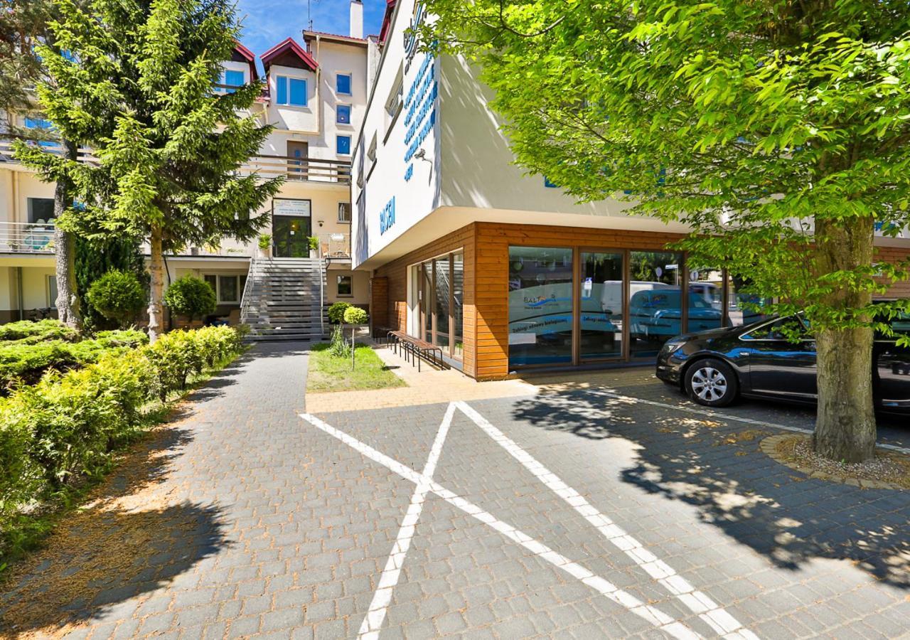 Osrodek Wypoczynkowy Balt-Tur Feel Well Resort Jastrzebia Gora Exterior photo